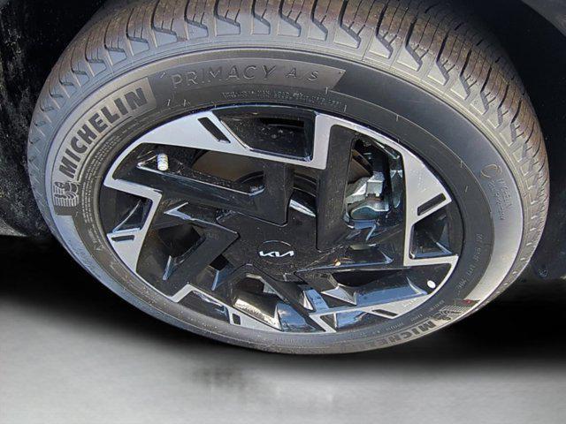 new 2025 Kia Sportage car, priced at $33,501
