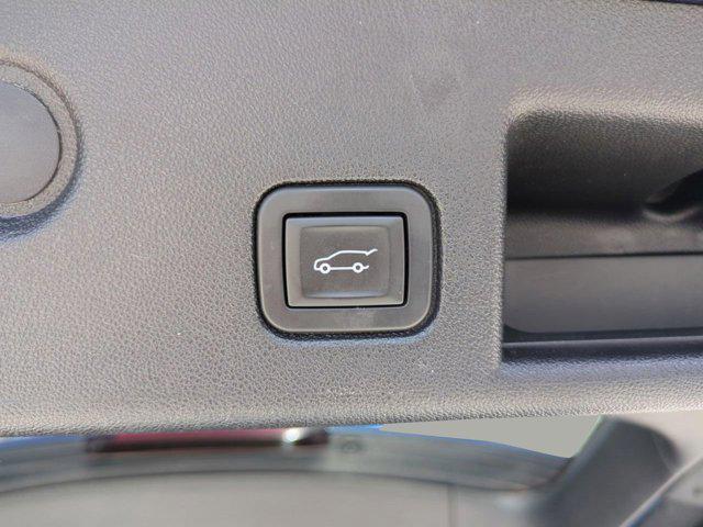 used 2019 Chevrolet Equinox car, priced at $13,372