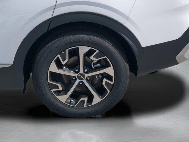 new 2025 Kia Sportage car, priced at $28,753