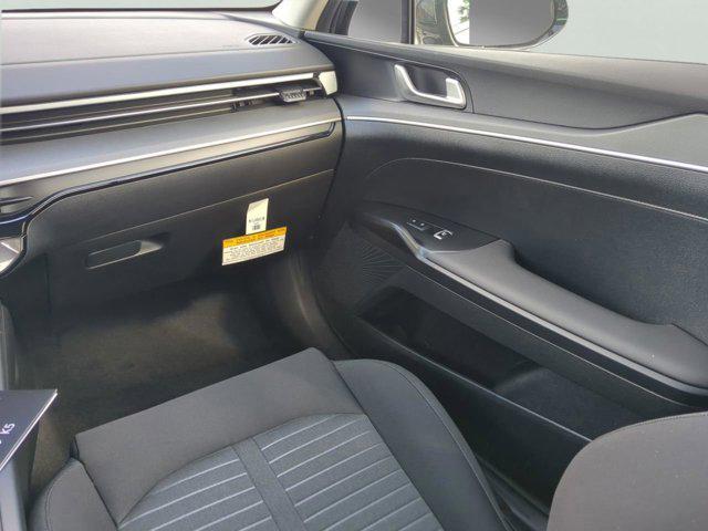 new 2025 Kia K5 car, priced at $25,766
