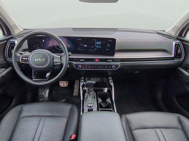 used 2025 Kia Sorento car, priced at $36,895