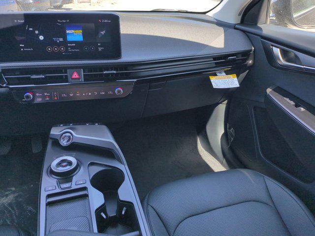 new 2025 Kia EV6 car, priced at $46,477