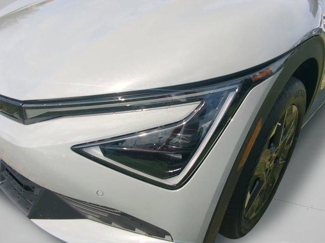 new 2025 Kia EV6 car, priced at $36,381