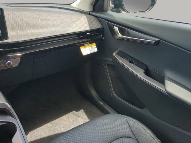 new 2025 Kia EV6 car, priced at $43,052