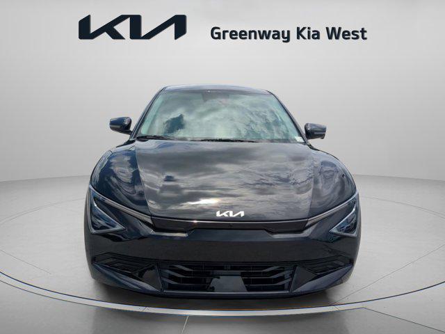 new 2025 Kia EV6 car, priced at $43,052