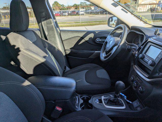 used 2018 Jeep Cherokee car, priced at $8,888