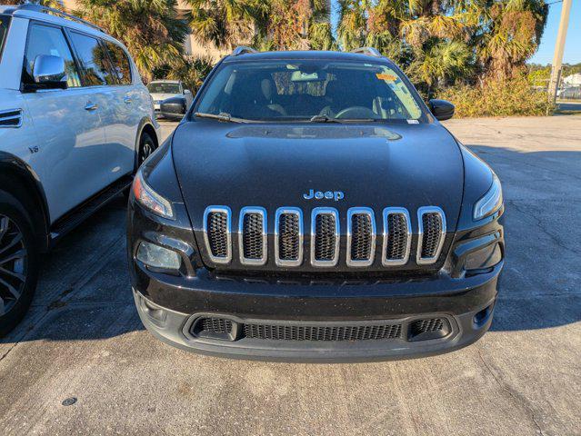 used 2018 Jeep Cherokee car, priced at $8,888