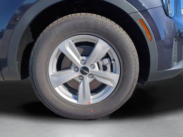 new 2025 Kia Sorento car, priced at $30,491