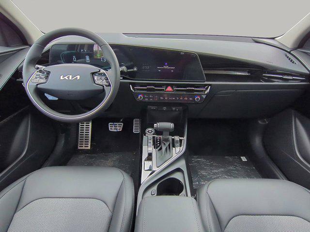 new 2025 Kia Niro car, priced at $31,304