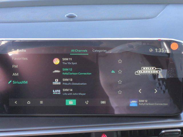 new 2025 Kia Sorento car, priced at $33,747