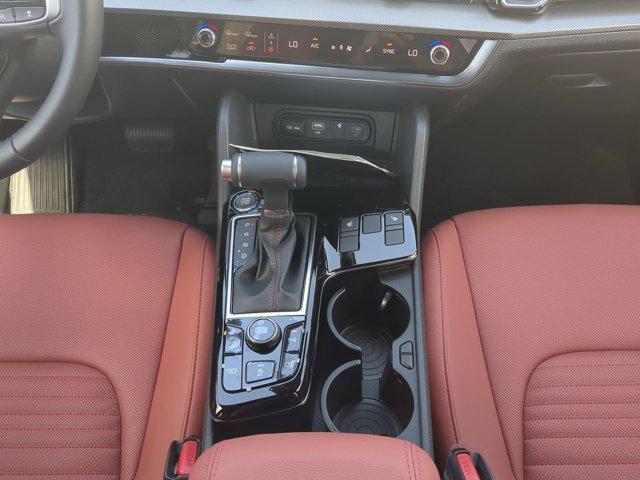 new 2025 Kia Sportage car, priced at $31,582