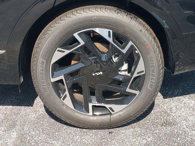 new 2025 Kia Sportage car, priced at $33,218