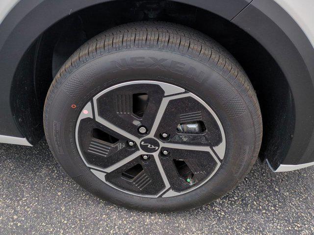 new 2025 Kia Niro car, priced at $29,032