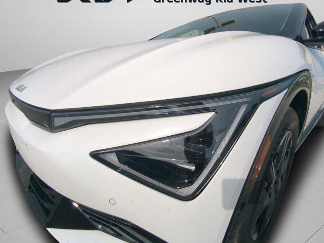 new 2025 Kia EV6 car, priced at $42,703