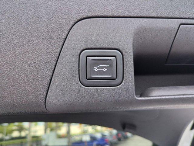 used 2021 Buick Envision car, priced at $23,000