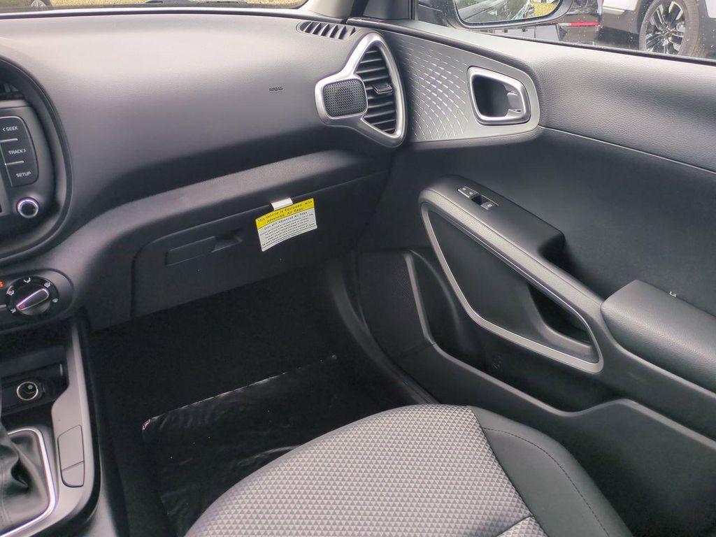 new 2025 Kia Soul car, priced at $19,989