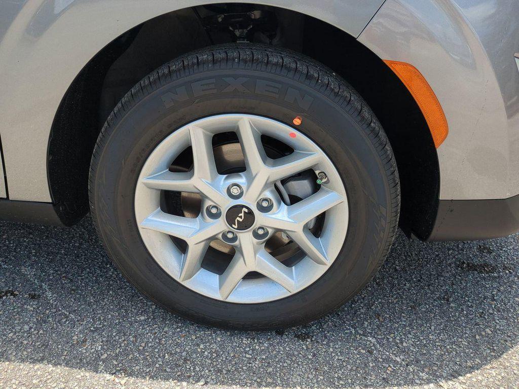 new 2025 Kia Soul car, priced at $19,989