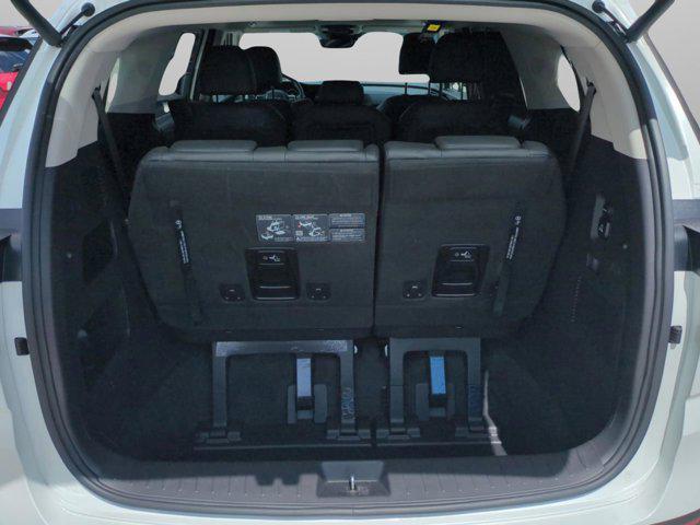 used 2024 Kia Carnival car, priced at $41,506
