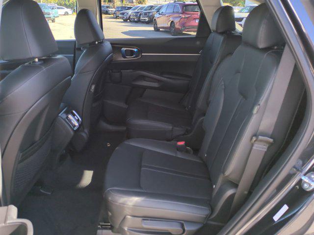 new 2025 Kia Sorento car, priced at $38,139