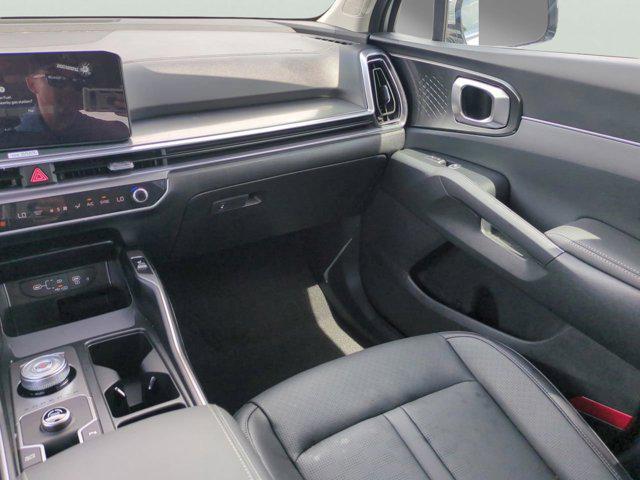 new 2025 Kia Sorento Hybrid car, priced at $38,105