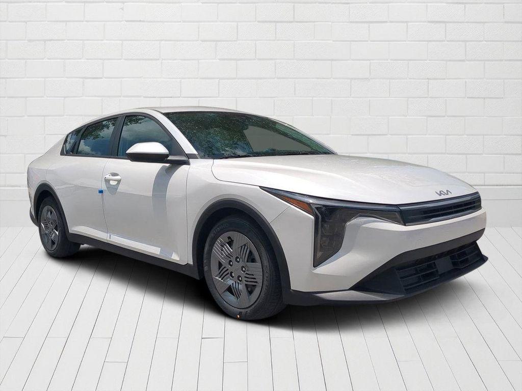 new 2025 Kia K4 car, priced at $22,106