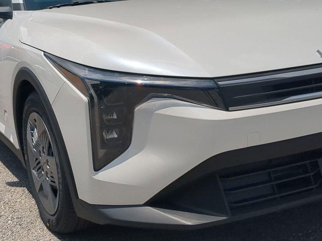 new 2025 Kia K4 car, priced at $22,106