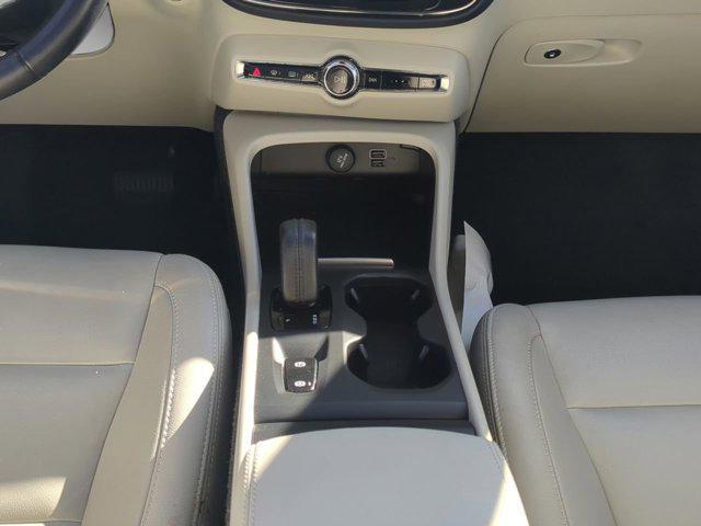 used 2021 Volvo XC40 car, priced at $19,385