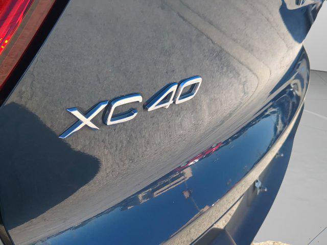 used 2021 Volvo XC40 car, priced at $19,385
