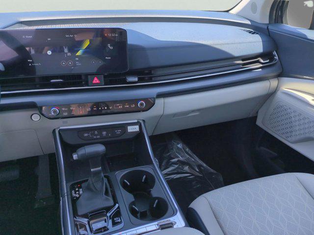 new 2025 Kia Carnival car, priced at $45,220