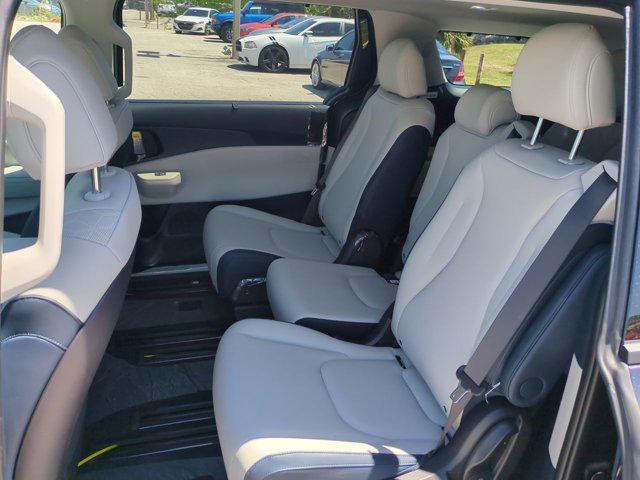 new 2025 Kia Carnival car, priced at $42,602