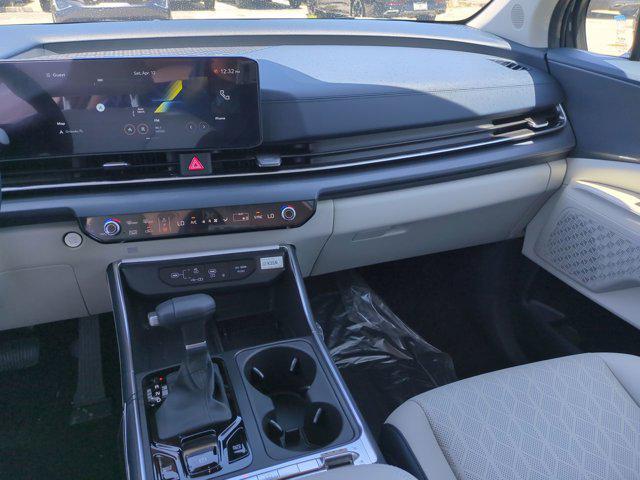 new 2025 Kia Carnival car, priced at $45,196