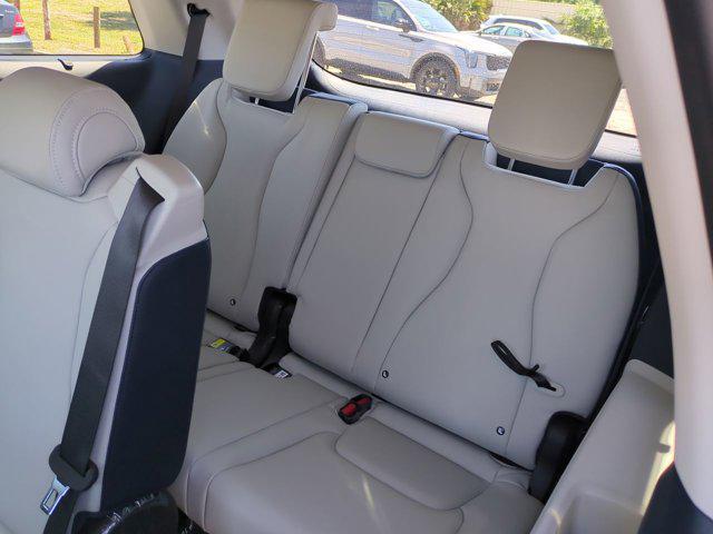 new 2025 Kia Carnival car, priced at $45,196