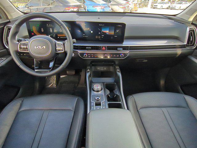 used 2025 Kia Sorento Hybrid car, priced at $36,995