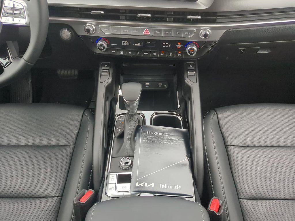 new 2025 Kia Telluride car, priced at $39,534