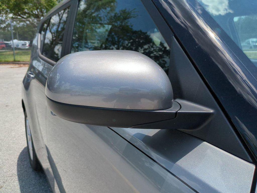 new 2025 Kia Soul car, priced at $19,863