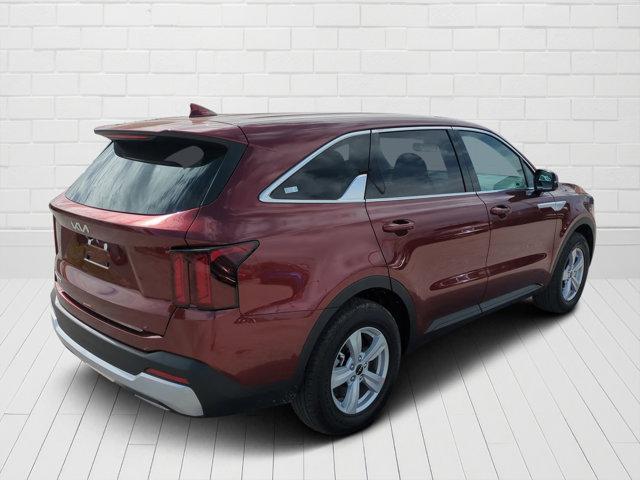 new 2025 Kia Sorento car, priced at $32,043