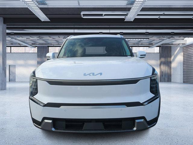 new 2025 Kia EV9 car, priced at $57,471