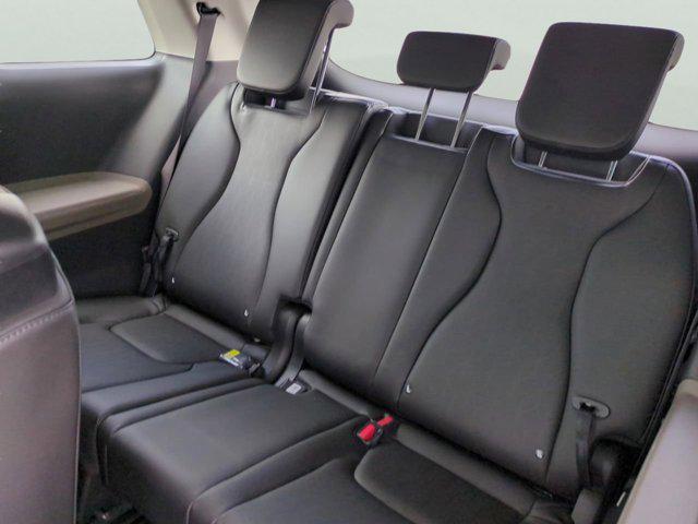 new 2026 Kia Carnival Hybrid car, priced at $42,685