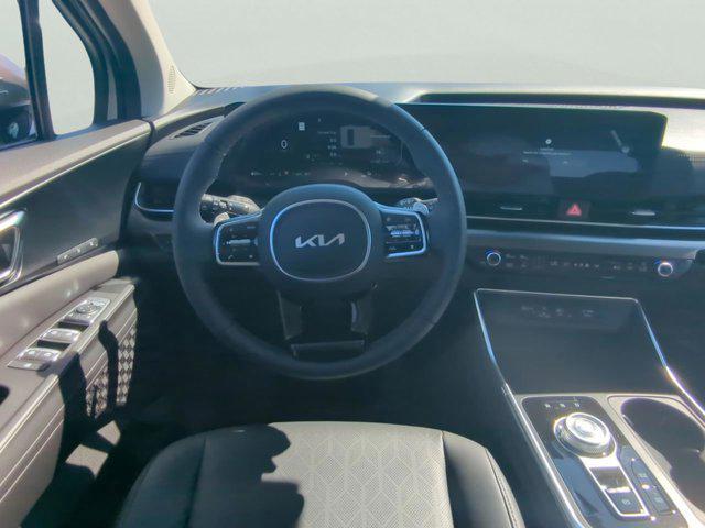 new 2026 Kia Carnival Hybrid car, priced at $47,695