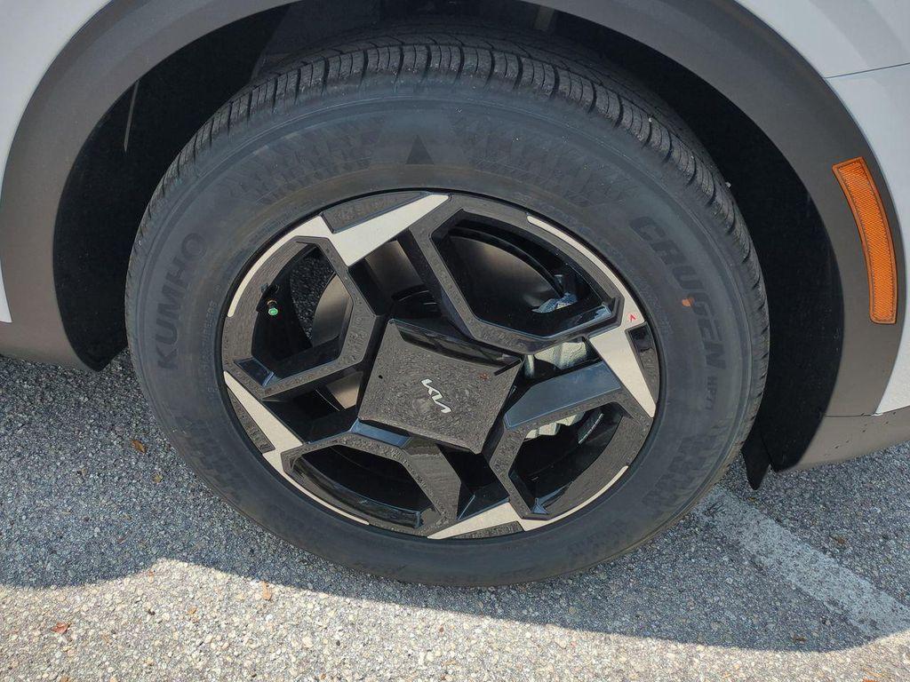 new 2026 Kia Sportage car, priced at $31,276