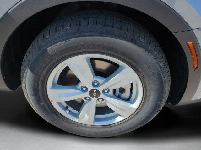 new 2025 Kia Sorento car, priced at $35,622