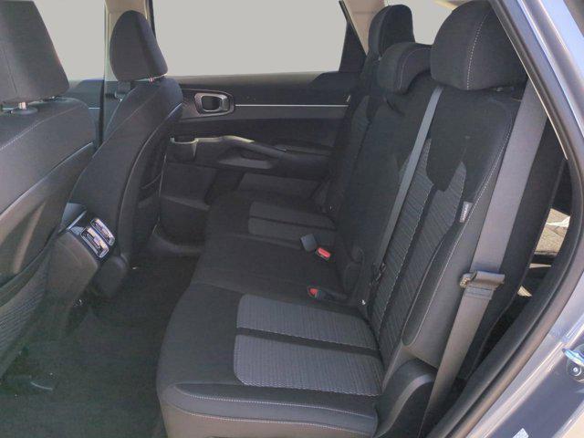 new 2025 Kia Sorento car, priced at $35,622