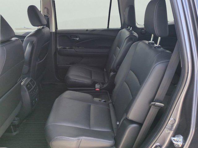 used 2022 Honda Pilot car, priced at $33,671
