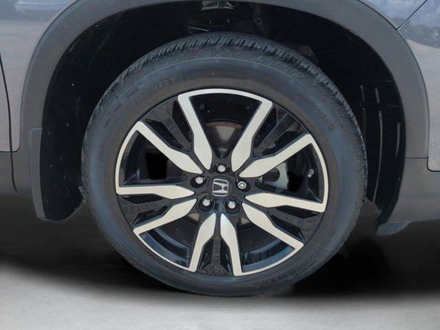 used 2022 Honda Pilot car, priced at $33,671