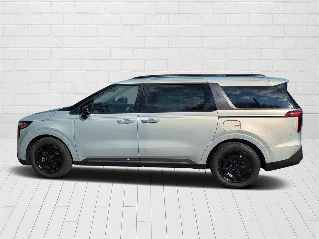 new 2025 Kia Carnival car, priced at $52,600