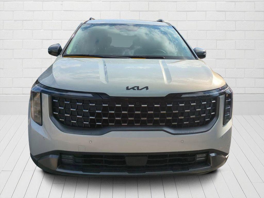 new 2025 Kia Carnival car, priced at $52,600