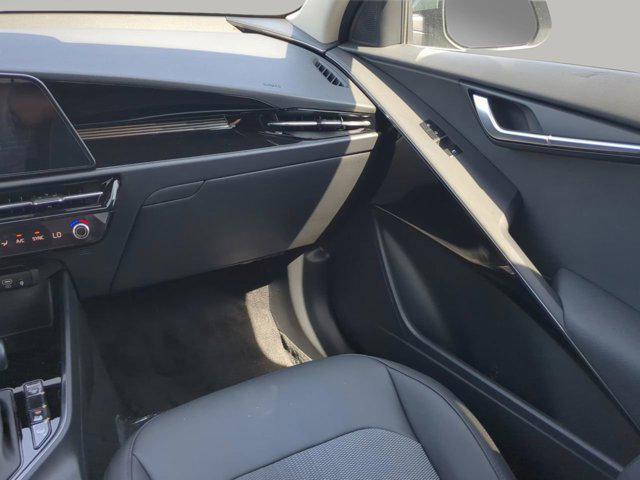 new 2025 Kia Niro car, priced at $27,958