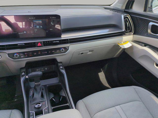 new 2025 Kia Sorento car, priced at $39,925