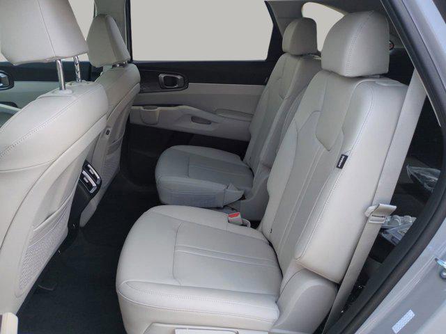 new 2025 Kia Sorento car, priced at $39,925