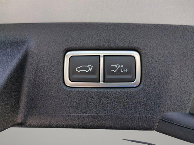 new 2025 Kia Sorento car, priced at $39,925